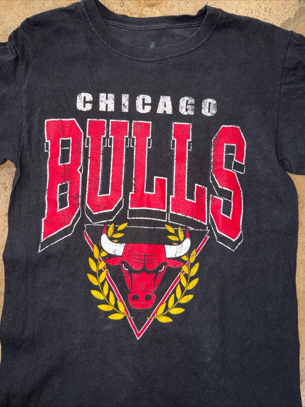 Chicago Bulls Short Sleeve T Shirt Size Small Black Cotton
